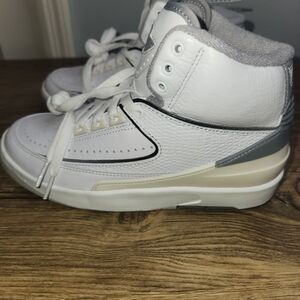 Air Jordan 2 Retro (DQ8562-100) Sneakers-Mid White/Cement Grey Youth Sz 4.5